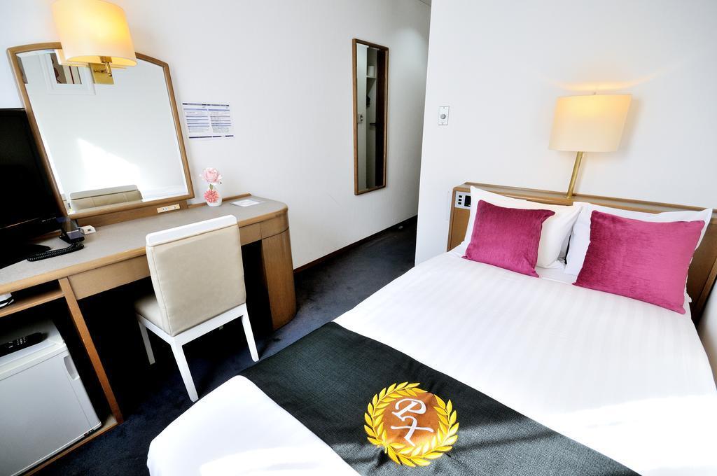 Grand Park Hotel Panex Tokyo Exterior photo